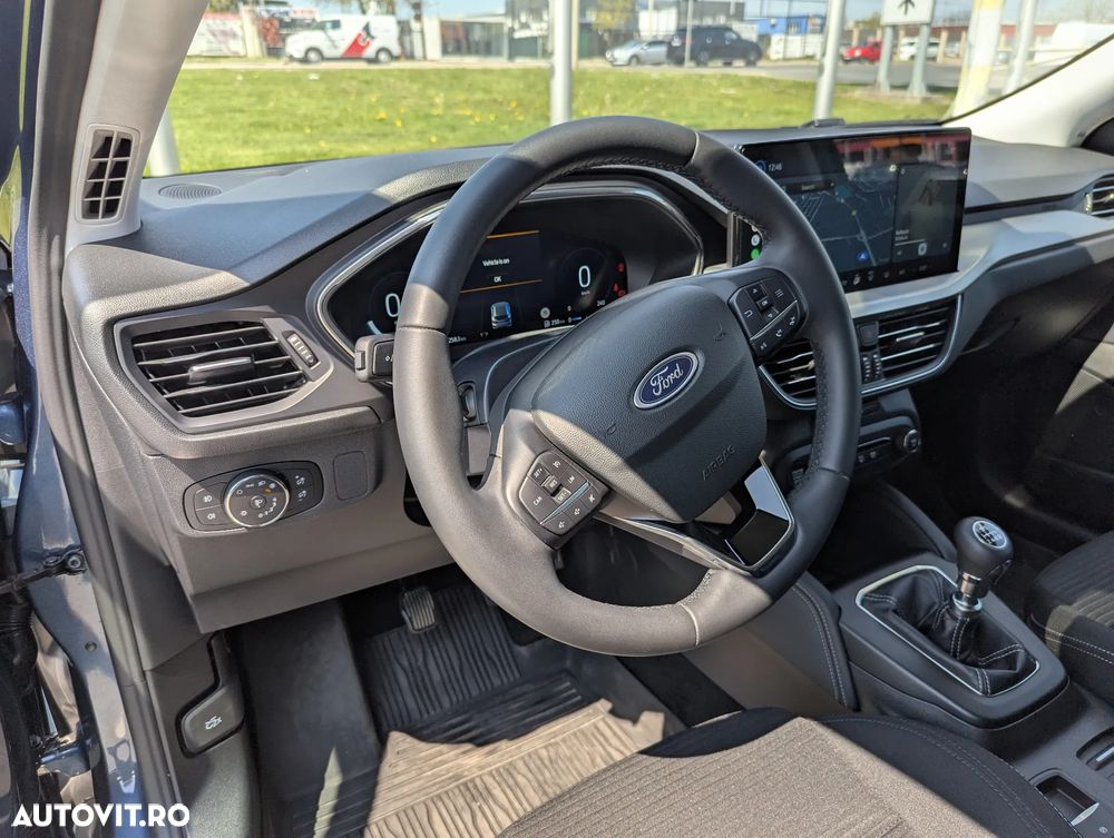 Ford Focus 1.0 EcoBoost 6MT MHEV Titanium X - 9