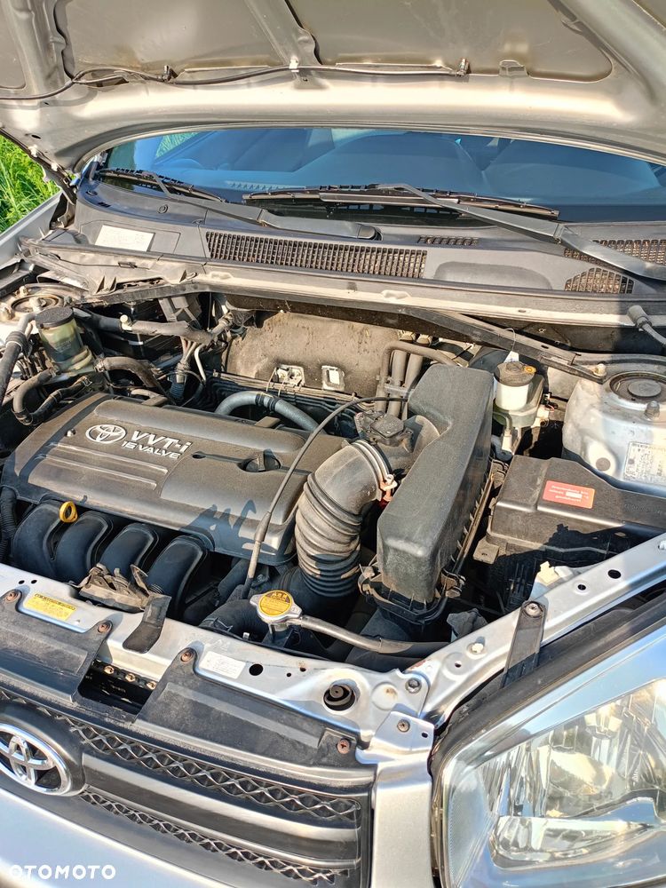 Toyota RAV4 4x2 - 15