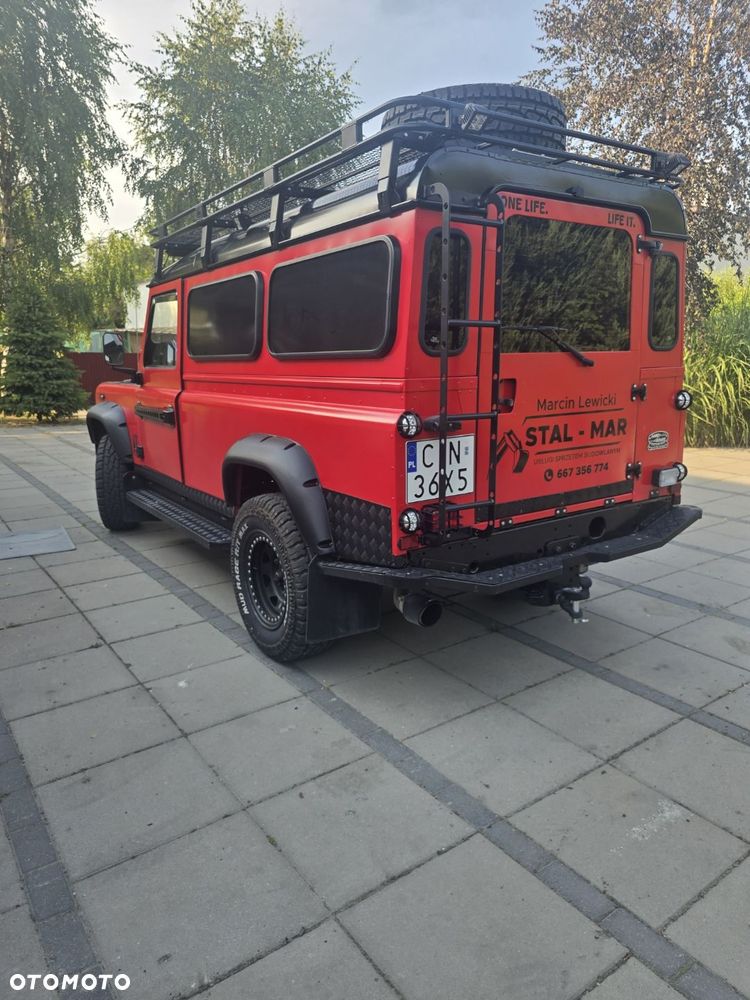 Land Rover Defender - 5