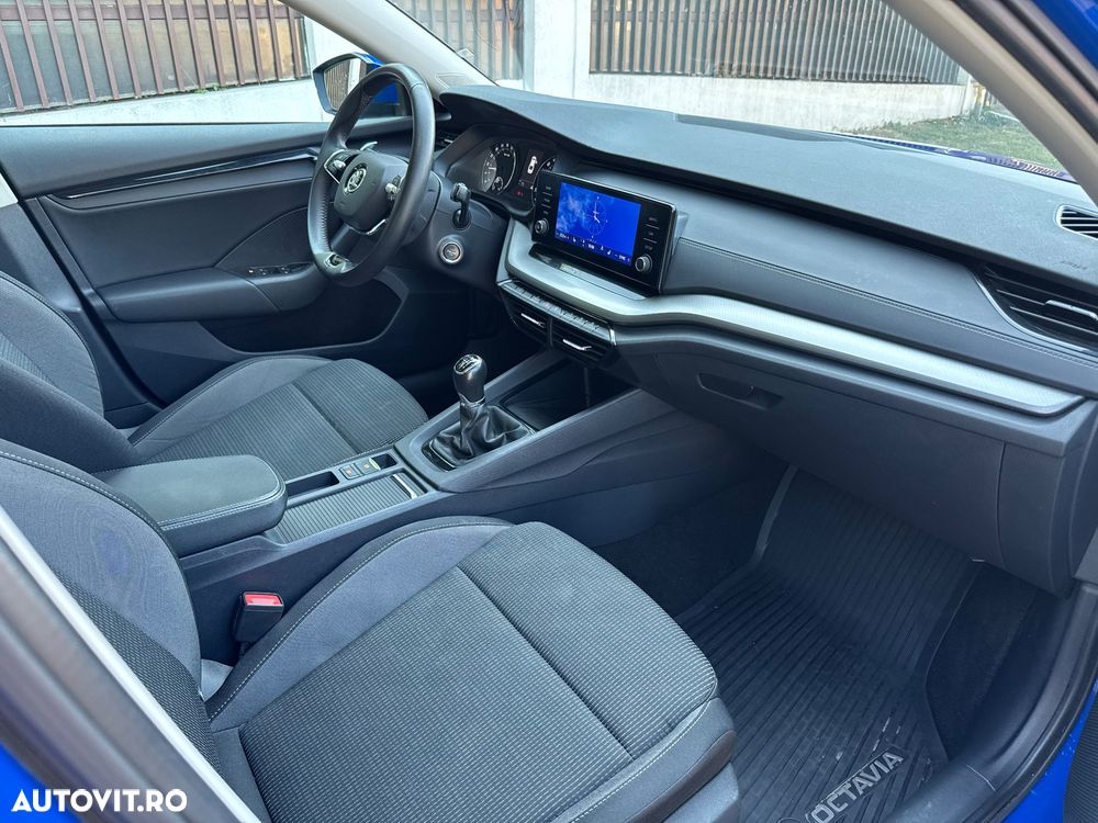 Skoda Octavia 2.0 TDI Ambition - 13