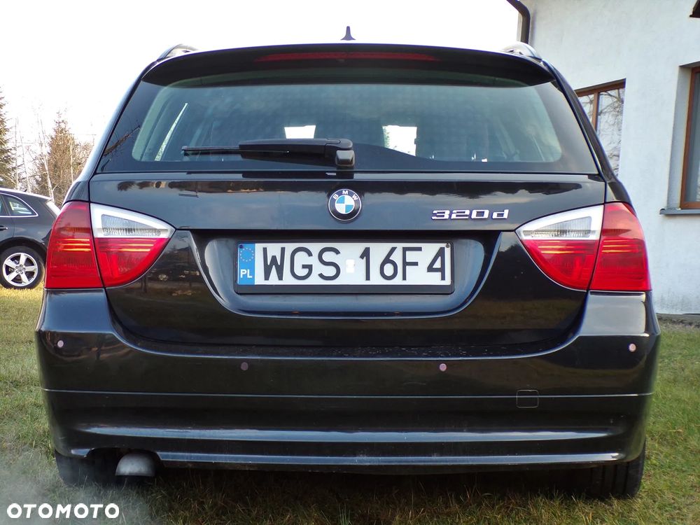 BMW Seria 3 320d DPF Efficient Dynamics Edition - 10