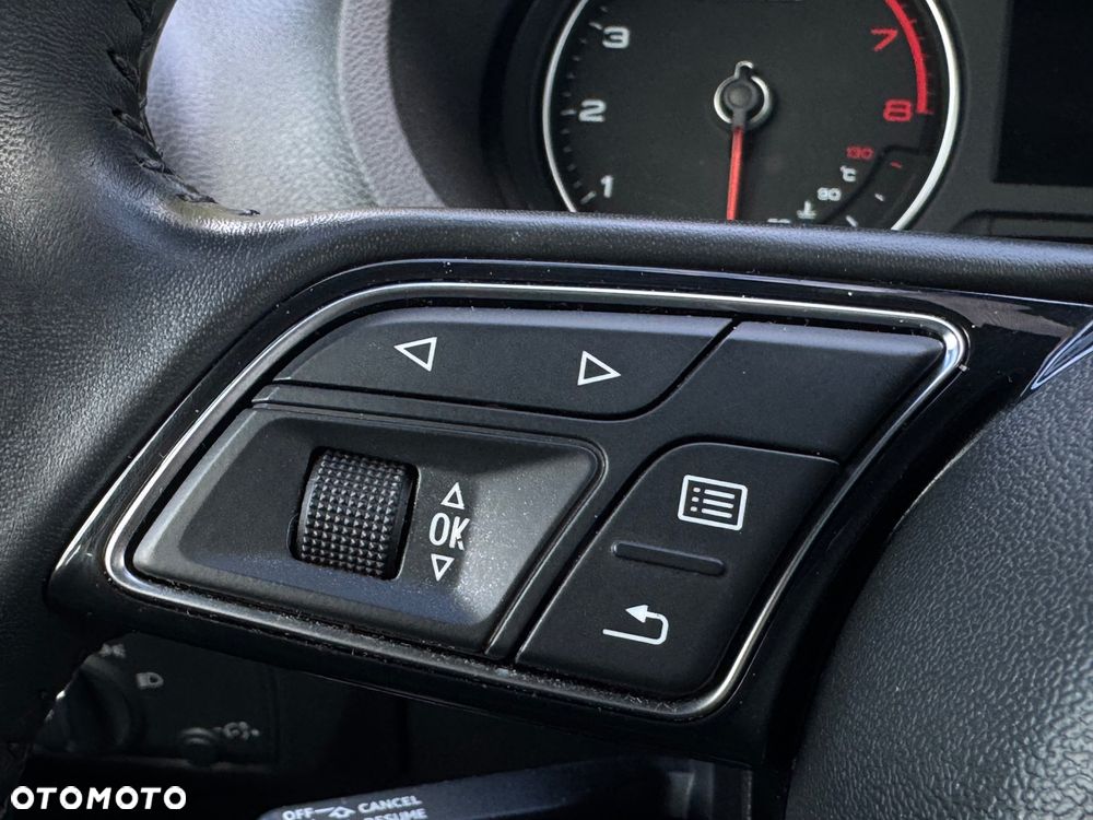 Audi A3 Sportback 30 TFSI S tronic design - 32