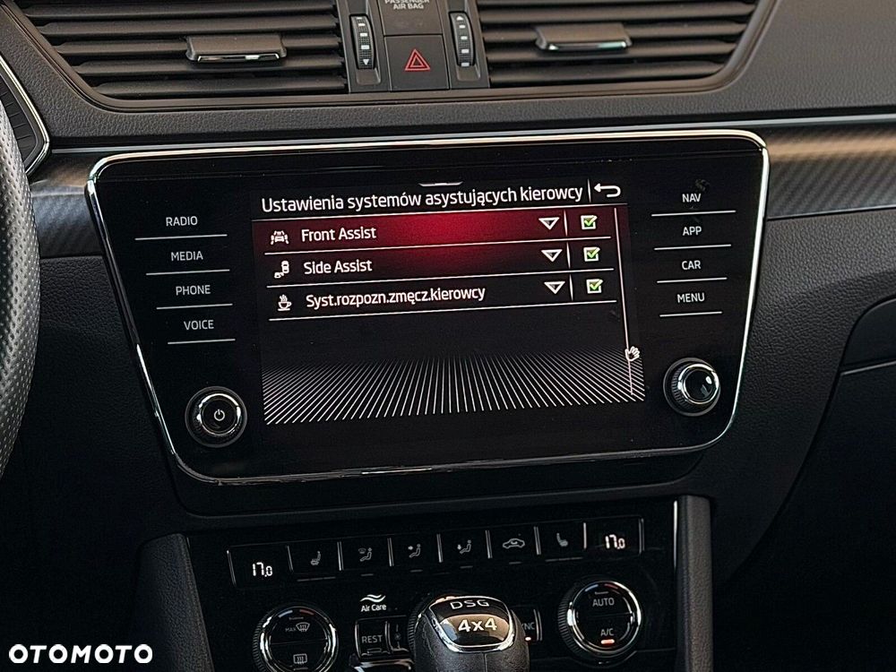 Skoda Superb 2.0 TSI 4x4 Sportline DSG - 35