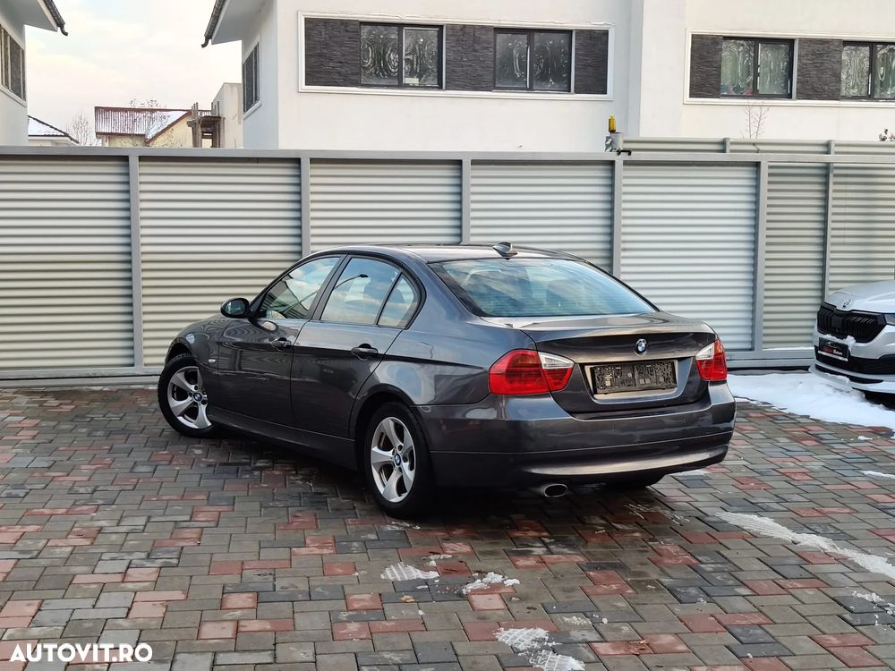 BMW Seria 1 118i - 12