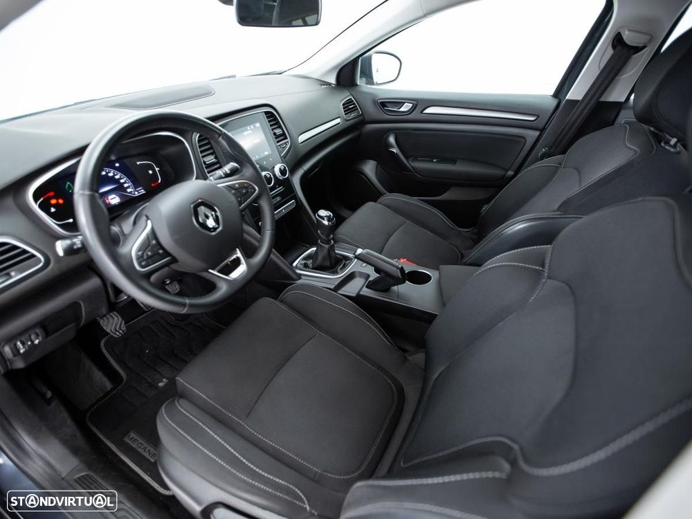 Renault Mégane Sport Tourer - 7
