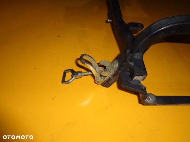 Wspornik mocowanie stelaż filtra powietrza chłodnic Claas Arion 650 A36 A37 - 2