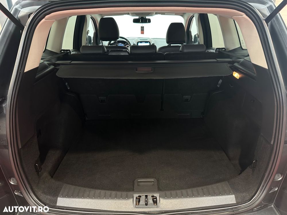 Ford Kuga 2.0 TDCi 4x4 Aut. Titanium - 37