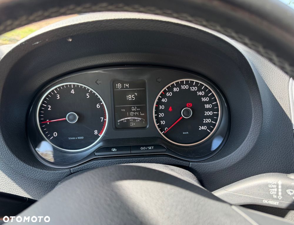 Volkswagen Polo - 27