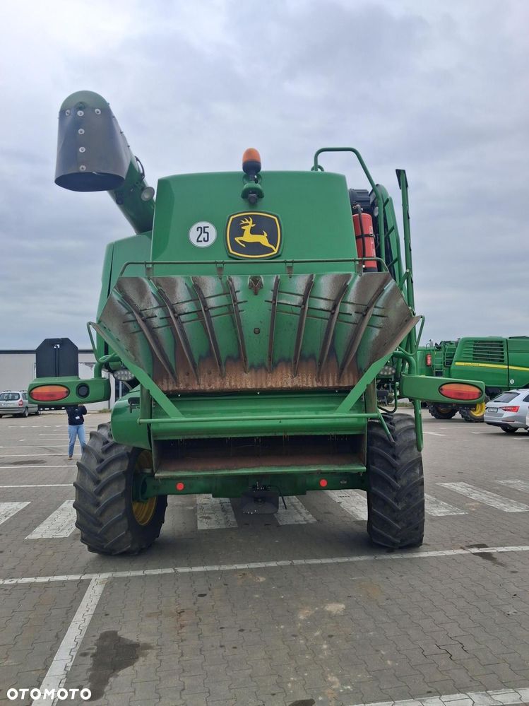 John Deere T550 - 8