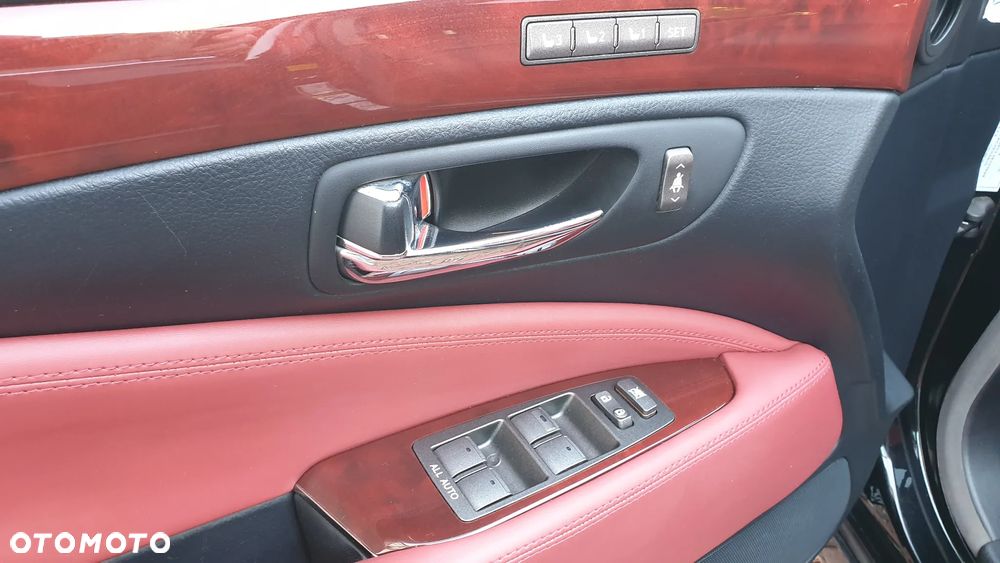 Lexus LS - 20