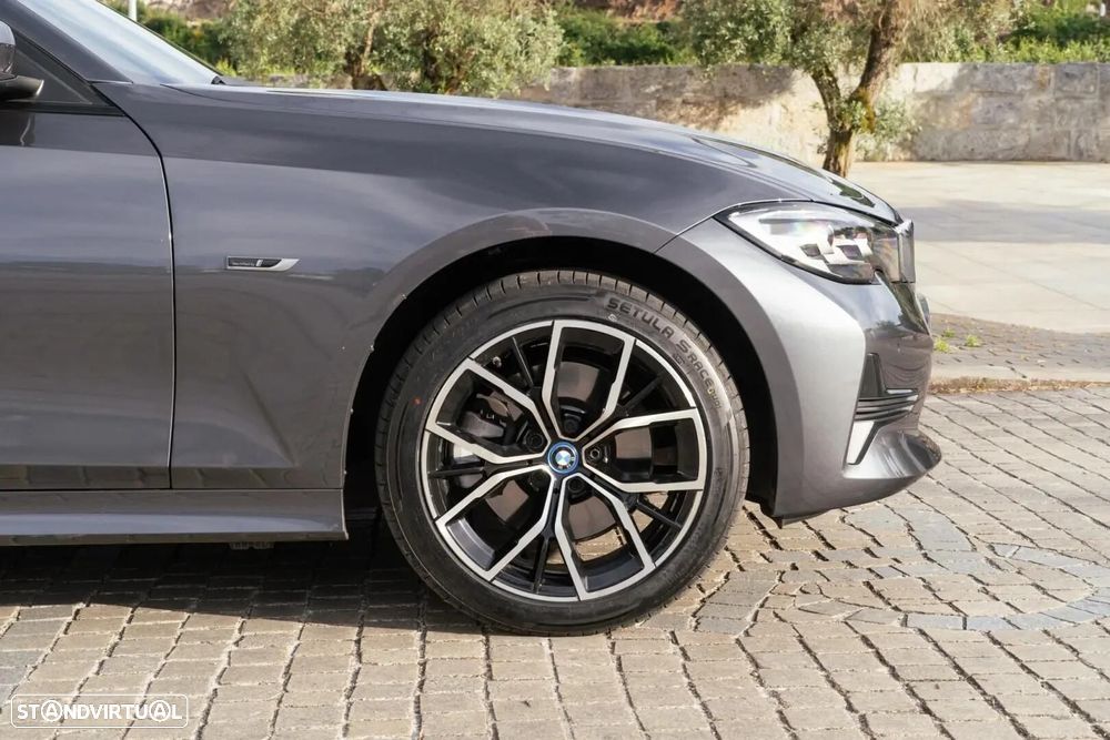 BMW 320 - 51