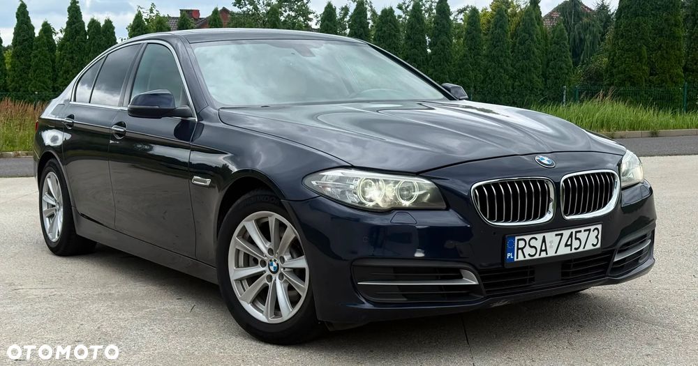 BMW Seria 5 528i xDrive Sport-Aut Luxury Line - 3