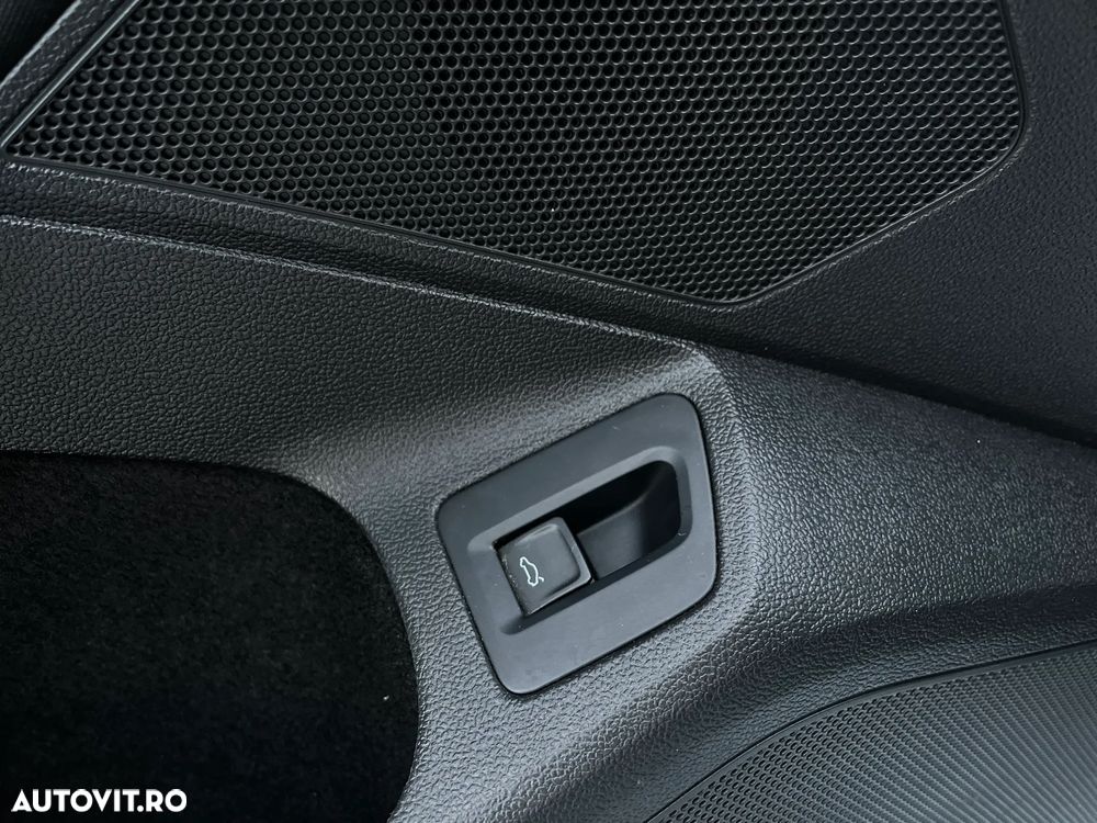 Volkswagen Passat - 24