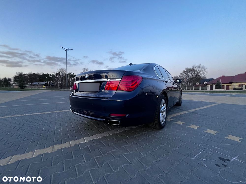 BMW Seria 7 740d xDrive - 4