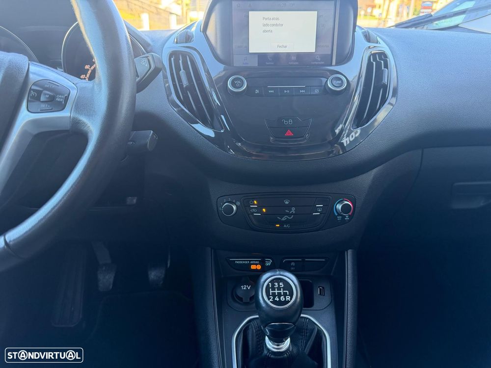 Ford Tourneo Courier 1.5 TDCi Titanium - 13