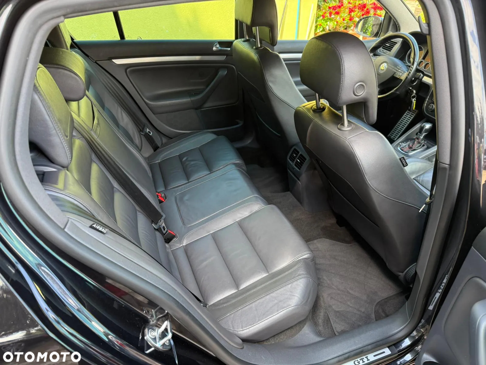 Volkswagen Golf 2.0 GTI DSG - 18