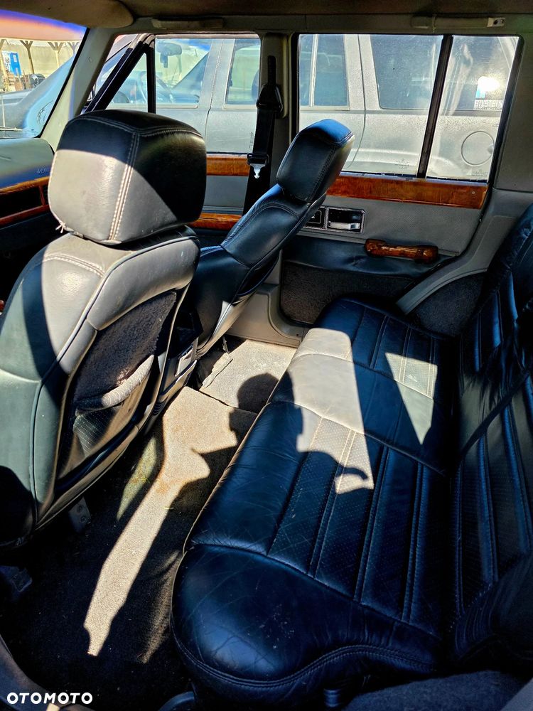Jeep Cherokee - 22