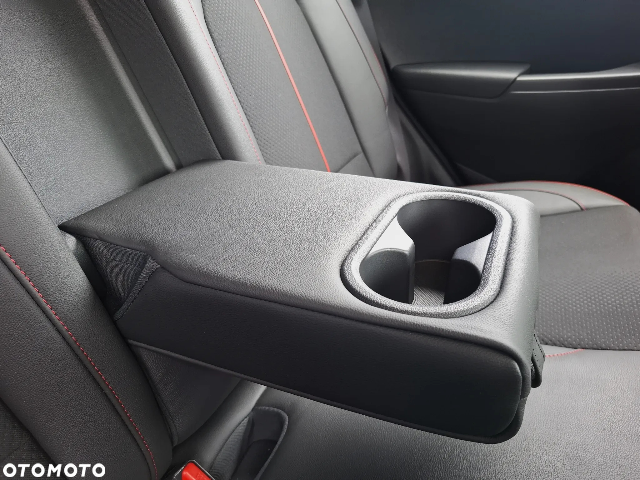 Hyundai Kona 1.6 T-GDI Premium 4WD DCT - 30