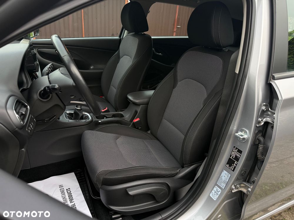 Hyundai i30 1.5 DPI Classic + - 6