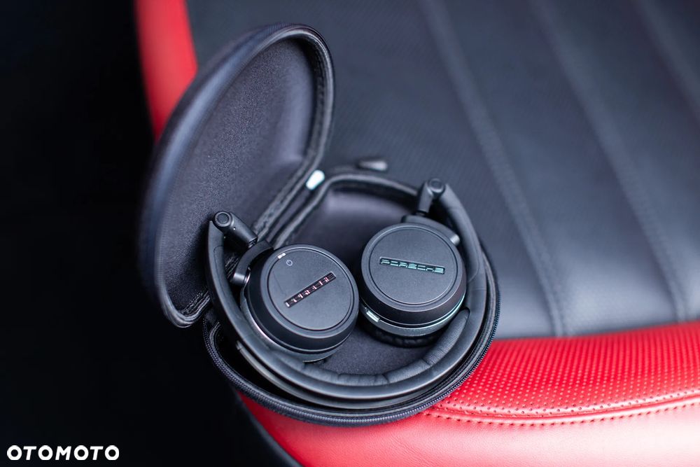 Porsche Cayenne Turbo S - 13