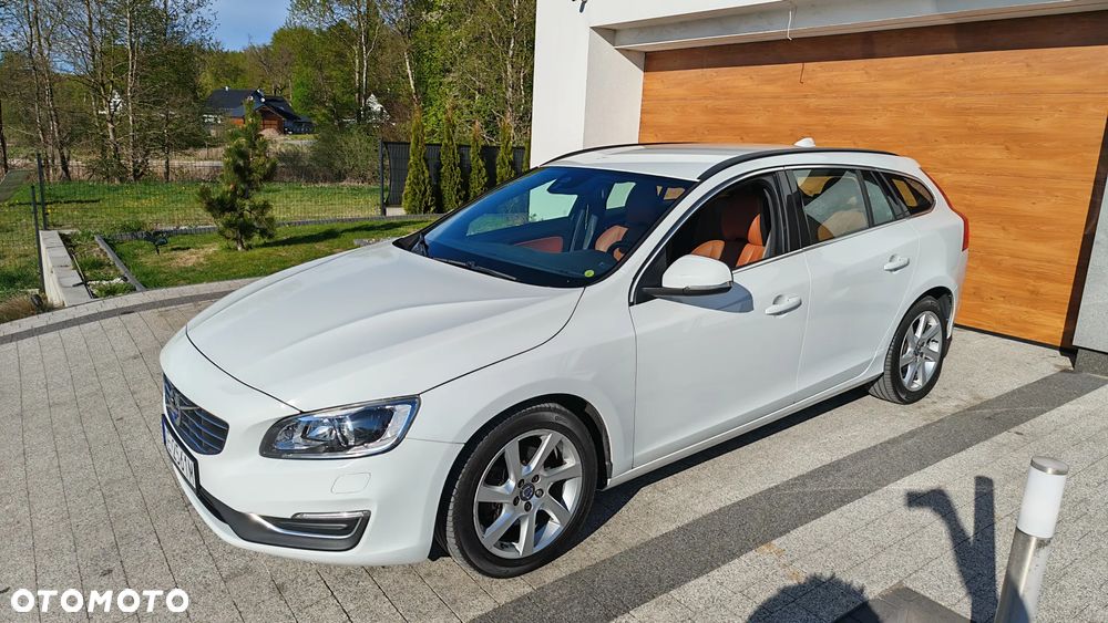 Volvo V60 D4 Geartronic Momentum - 39