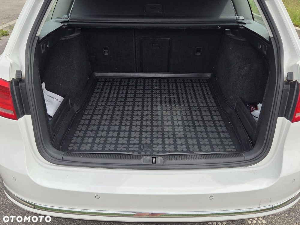 Volkswagen Passat 2.0 TDI Comfortline - 15