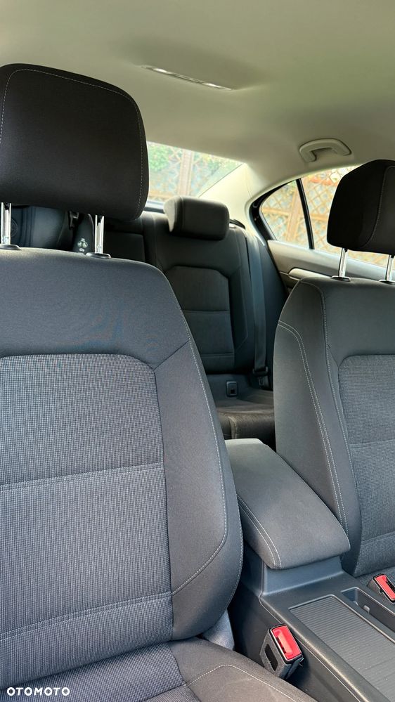 Volkswagen Passat ver-1-4-tsi-bmt-act-comfortline - 3