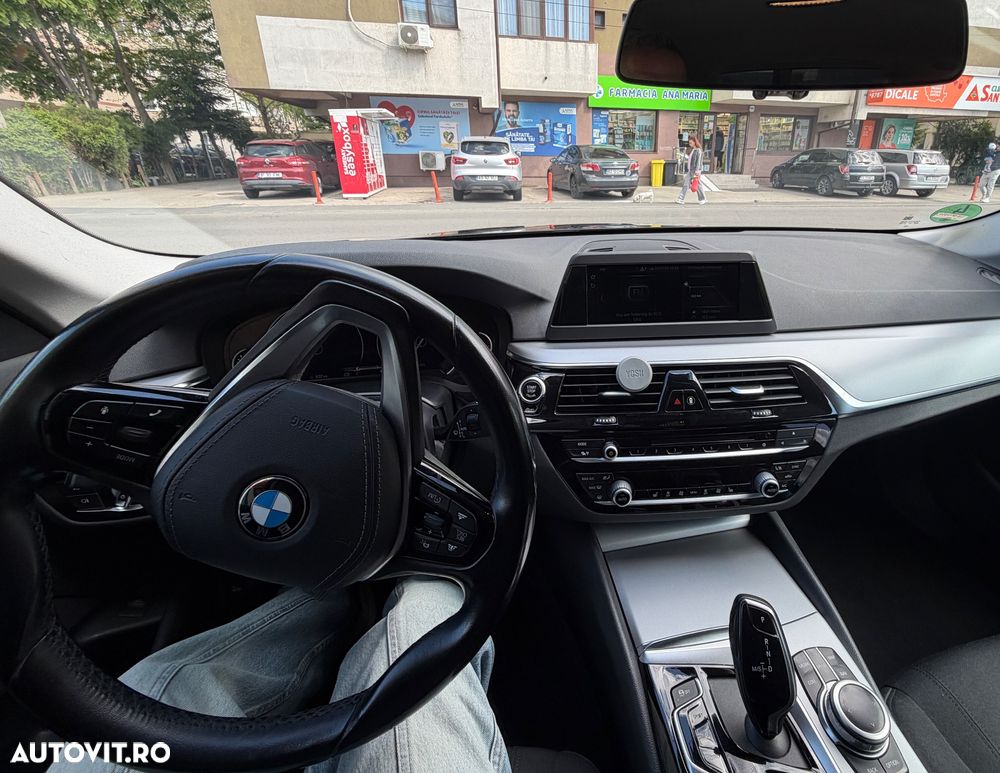 BMW Seria 5 520d xDrive Aut. - 14