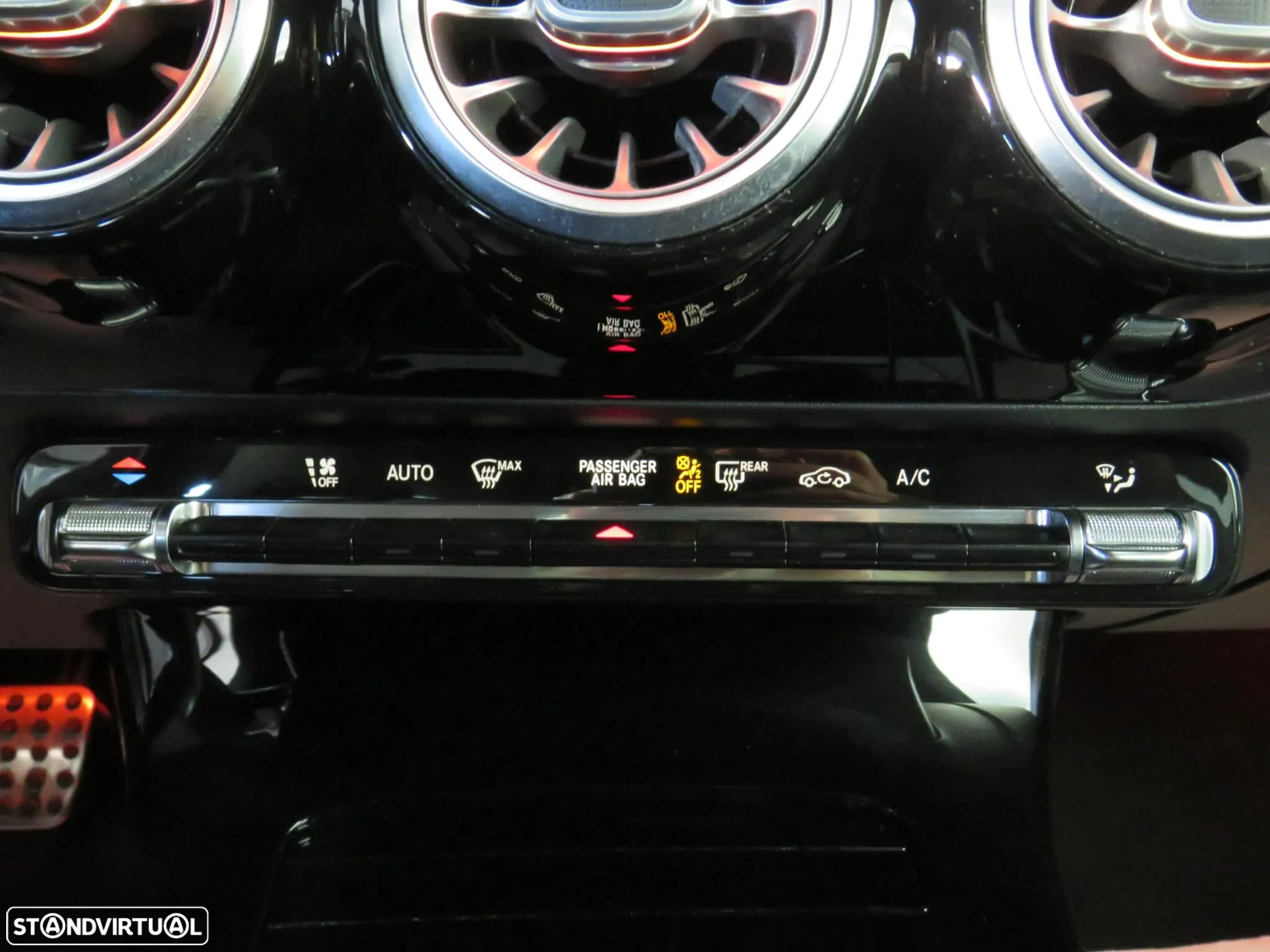 Mercedes-Benz CLA 180 d Shooting Brake AMG Line Aut. - 47