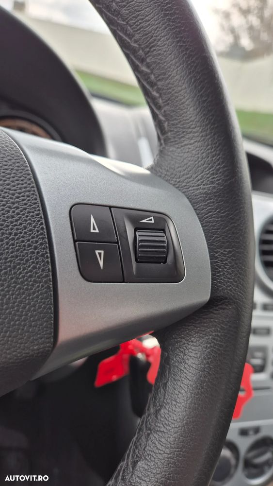 Opel Corsa 1.3 CDTI DPF Color Elegance - 19