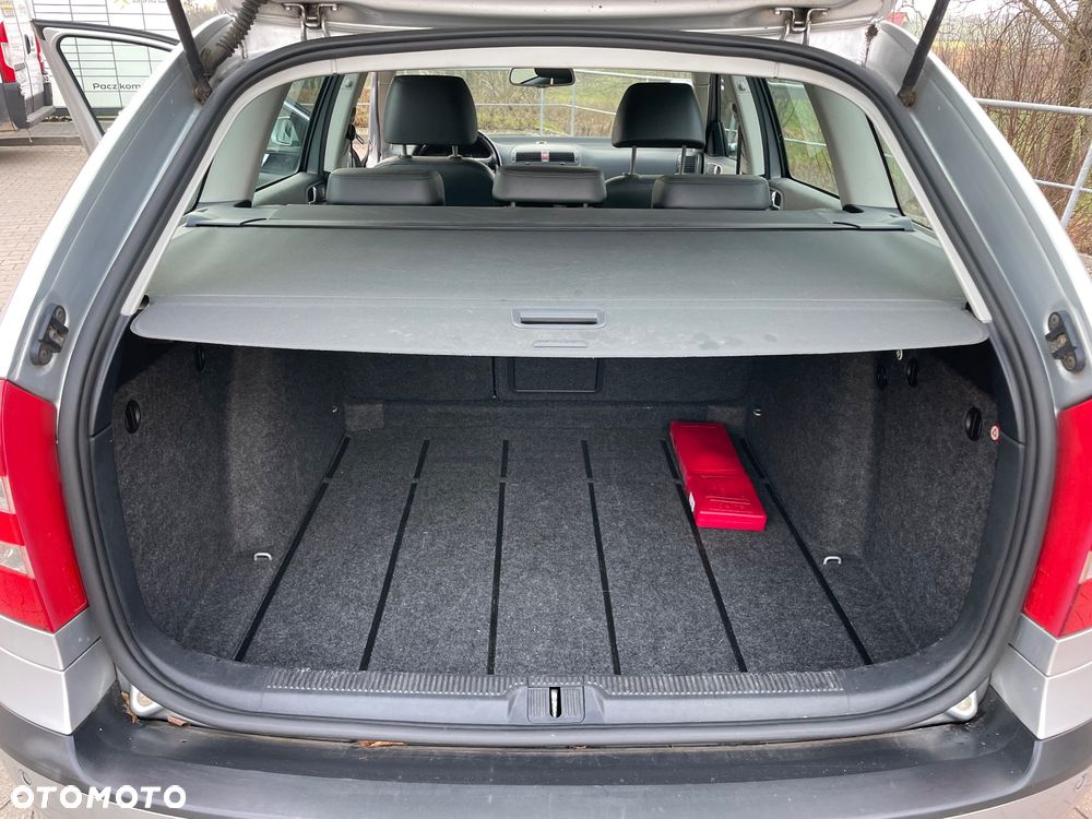 Skoda Octavia 2.0 TDI DPF Team Edition - 11