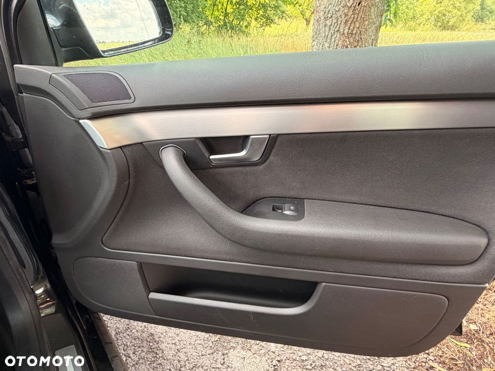 Audi A4 Limousine 2.0 TDI DPF - 16