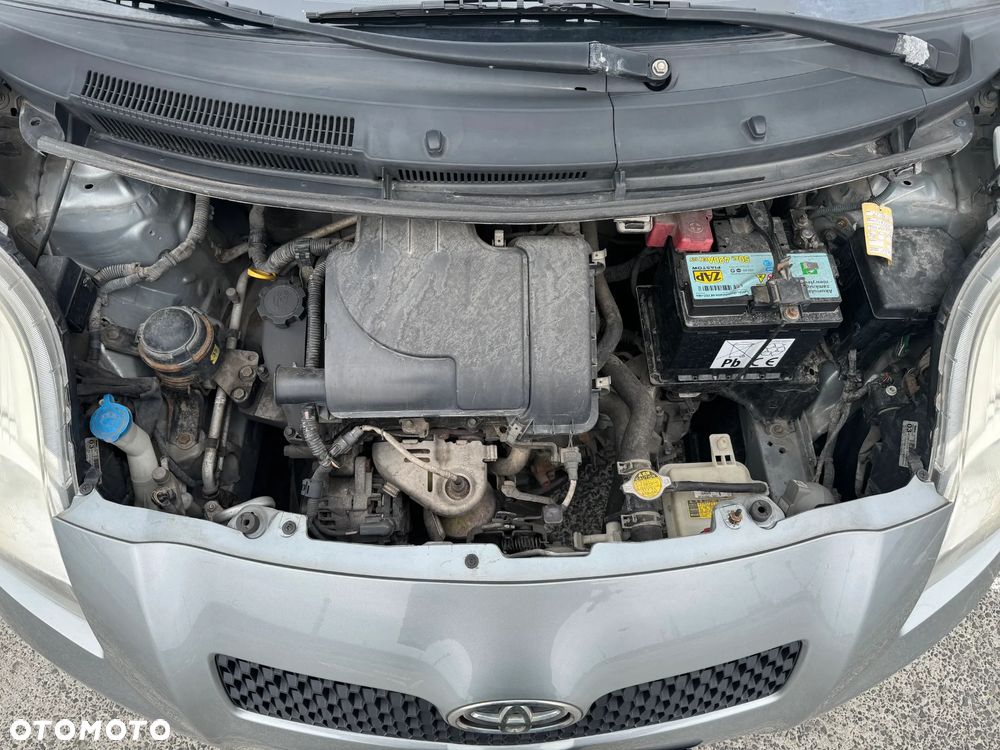 Toyota Yaris 1.0 Terra A/C - 9