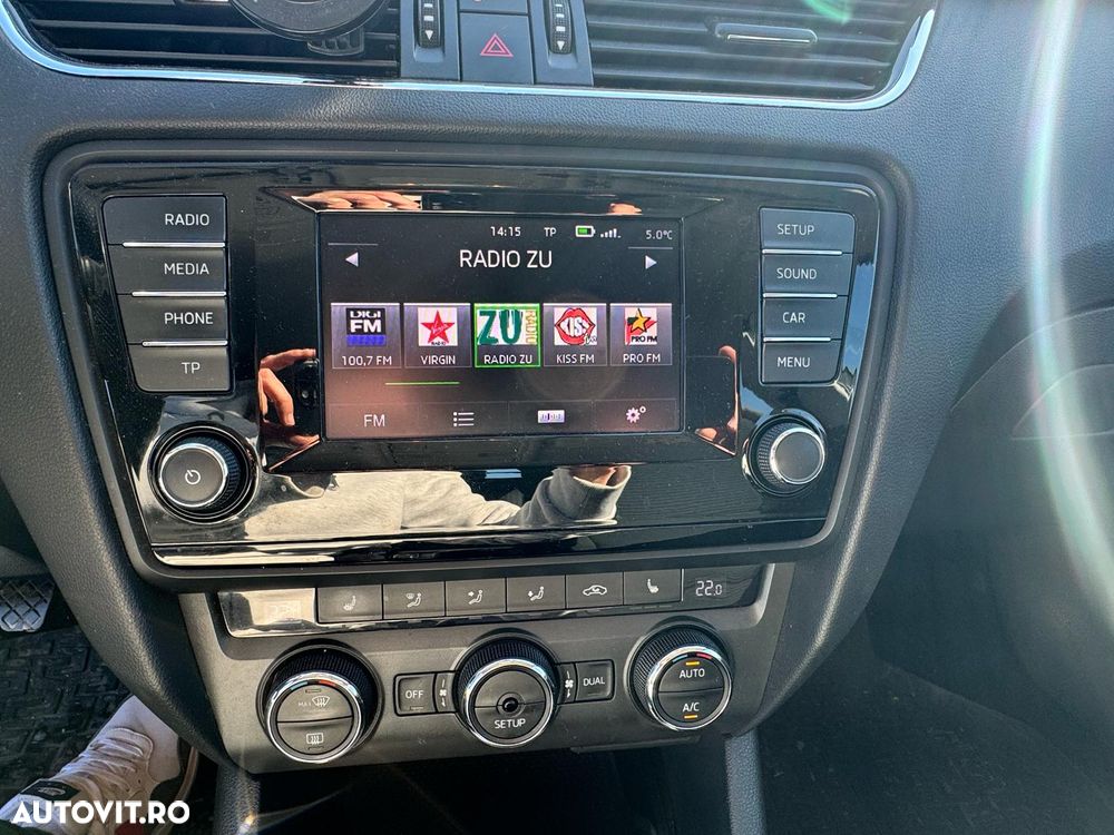 Skoda Octavia 2.0 TDI ELEGANCE - 11