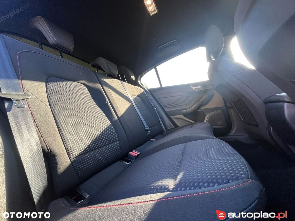 Ford Focus - 16