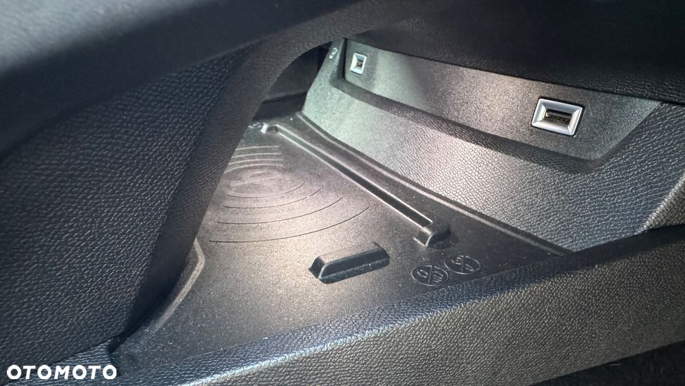 Peugeot 508 BlueHDi 130 EAT8 Active Business-Paket - 35