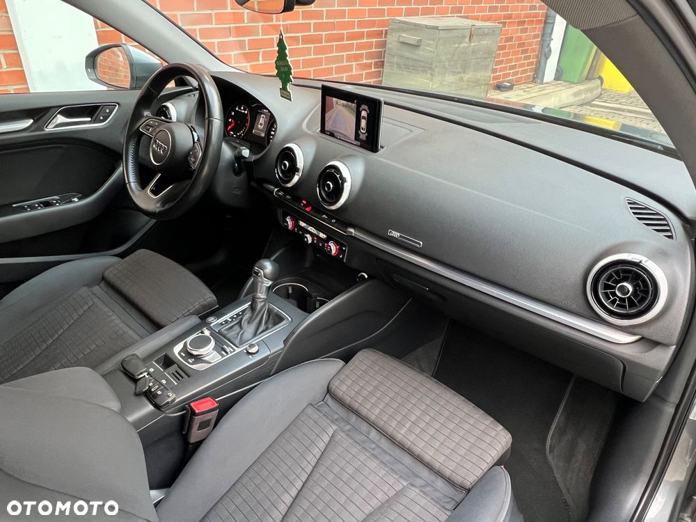 Audi A3 Limousine 35 TFSI Sport S tronic - 11