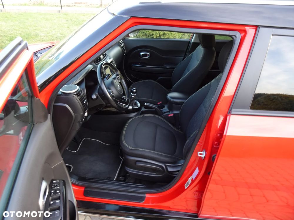 Kia Soul 1.6 CRDI XL - 18