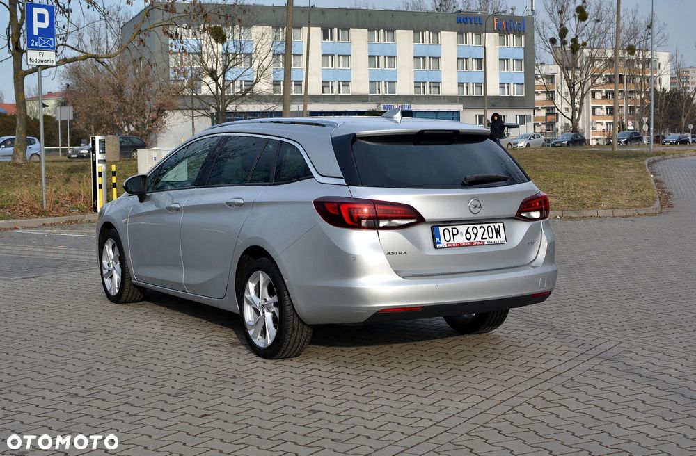 Opel Astra 1.4 Turbo Innovation - 4