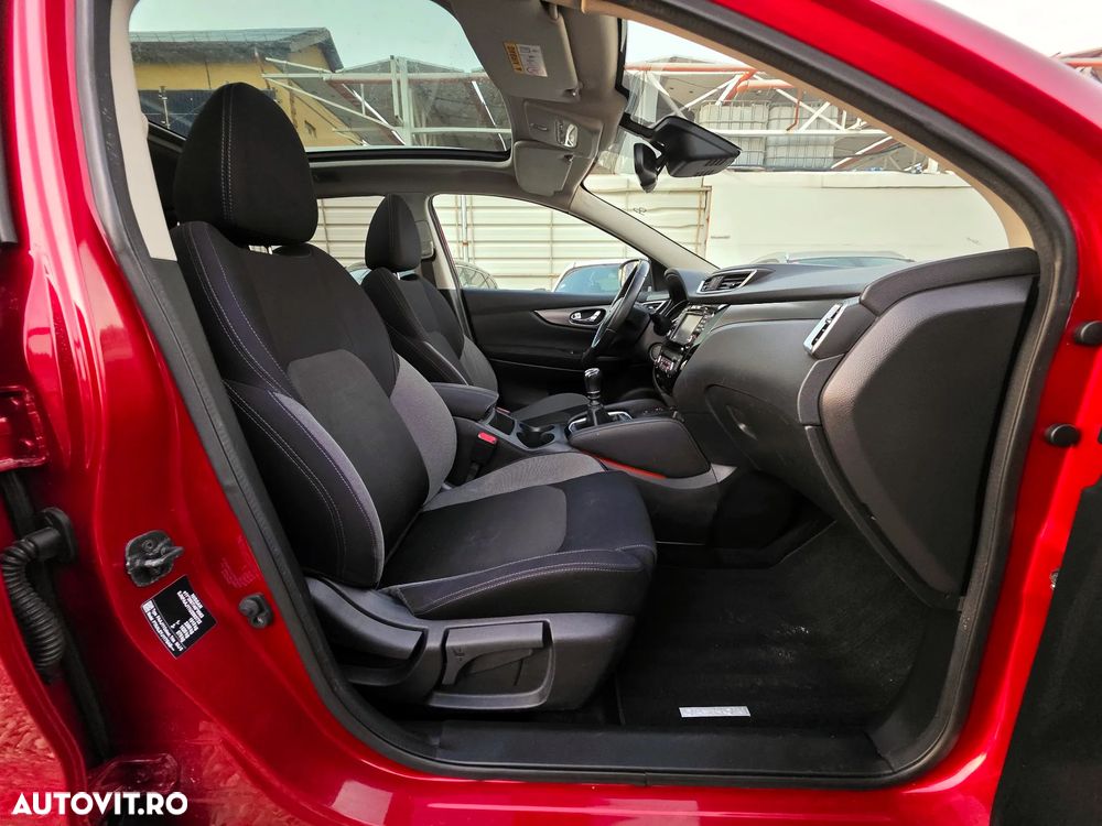 Nissan Qashqai 1.5 DCI N-Connecta - 16