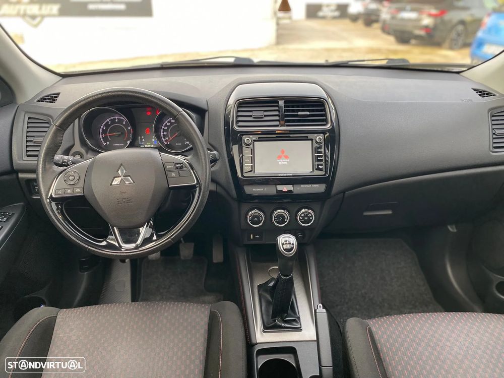 Mitsubishi ASX 1.6 MIVEC Intense Connect Edition - 13