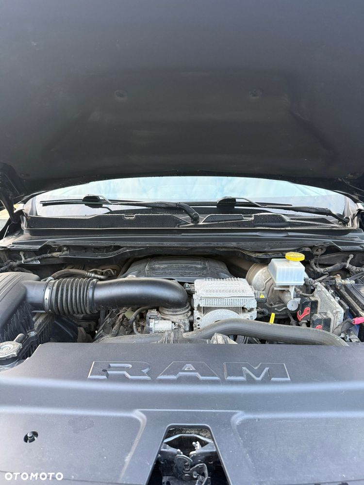 RAM 1500 5.7 Crew Cab Bighorn - 8