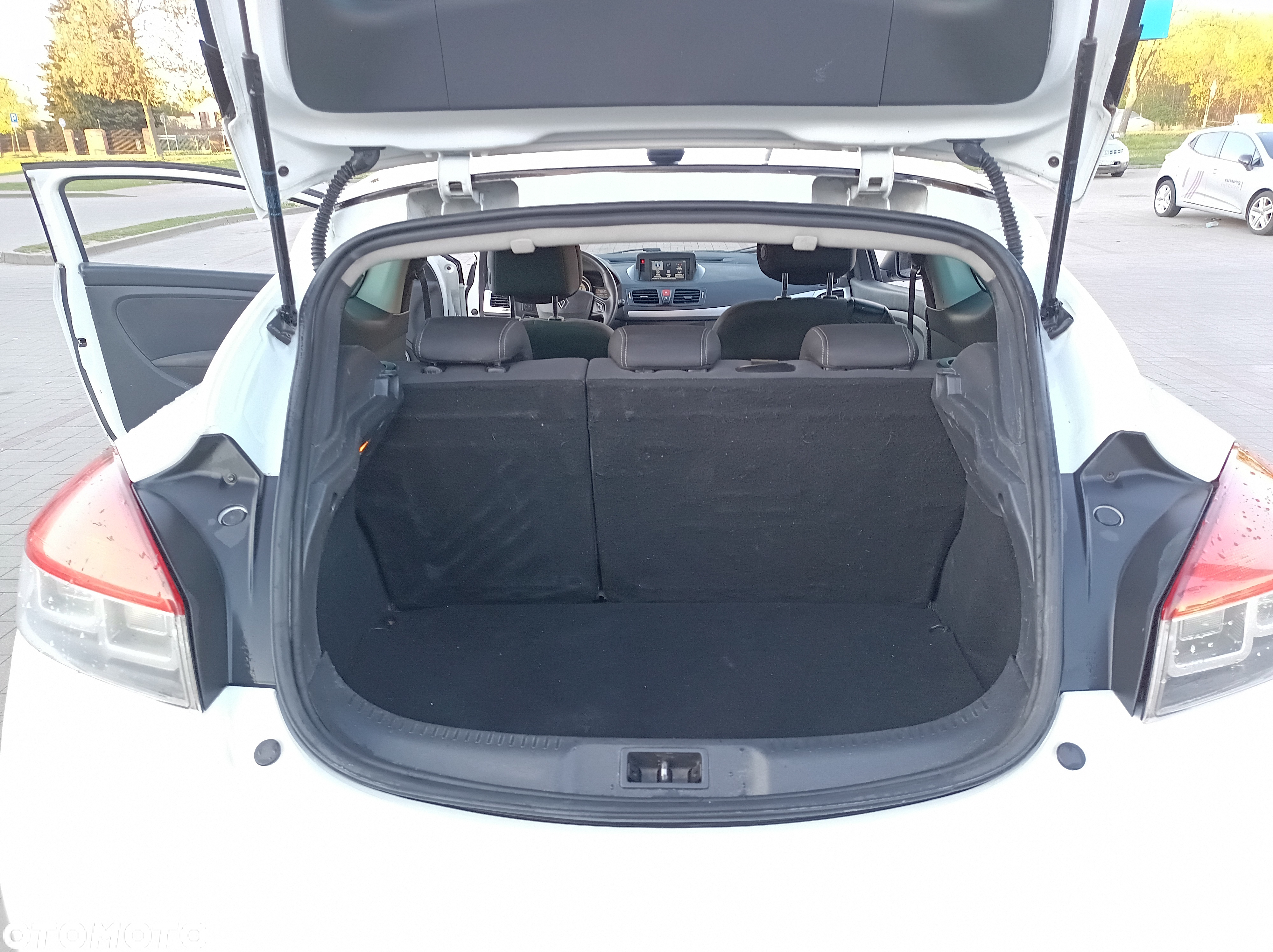 Renault Megane 1.9 dCi Dynamique Euro5 - 13