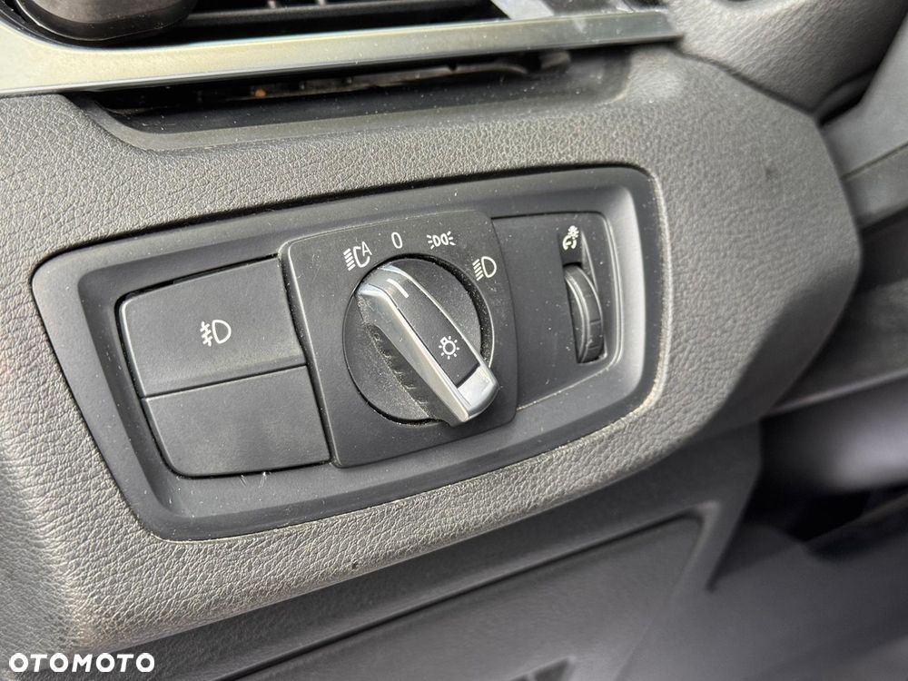 BMW X1 xDrive25i GPF xLine sport - 6