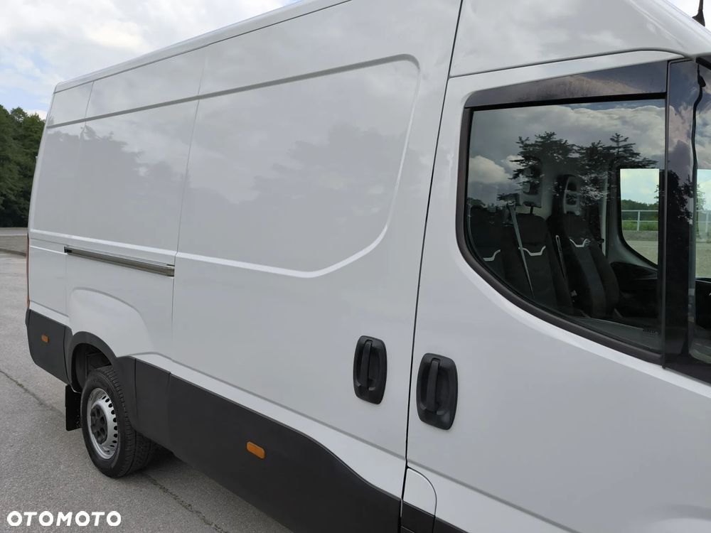 Iveco Daily - 12