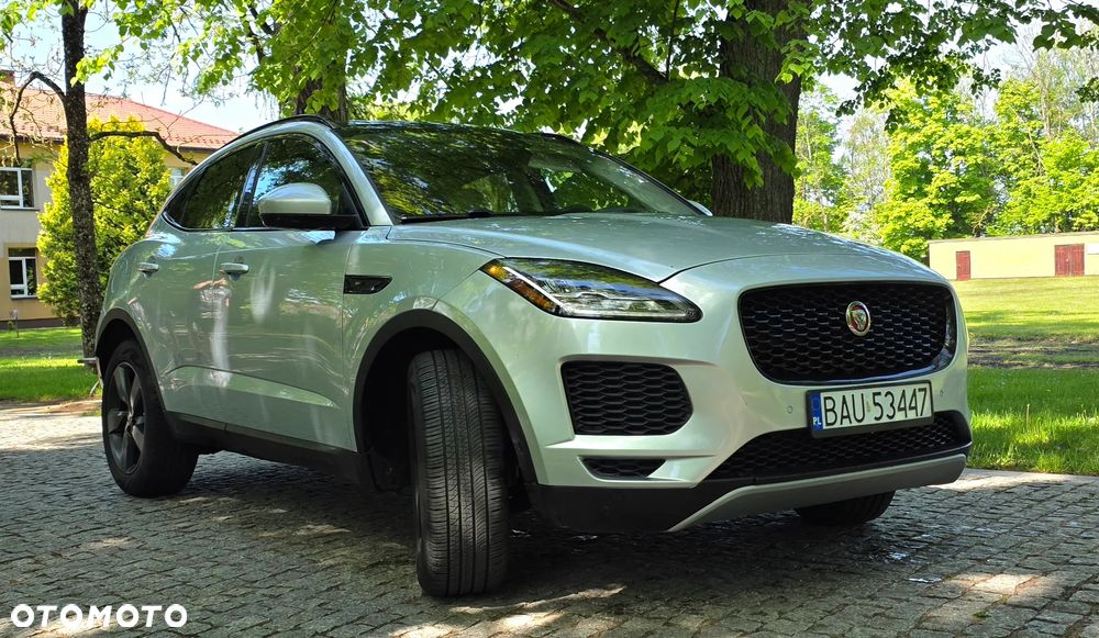 Jaguar E-Pace 2.0 P250 mHEV AWD R-Dynamic SE - 2
