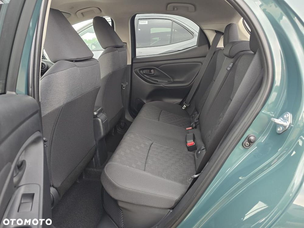 Toyota Yaris - 11