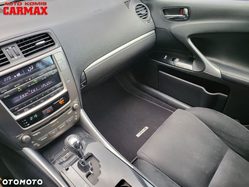 Lexus IS - 22