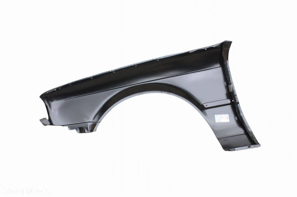 BŁOTNIK PRAWY PRZEDNI BMW 325 E30 - 4
