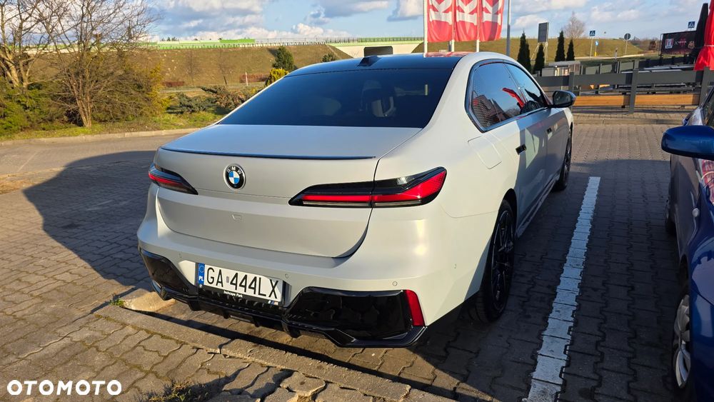 BMW Seria 7 740d xDrive mHEV Individual Edition sport - 28